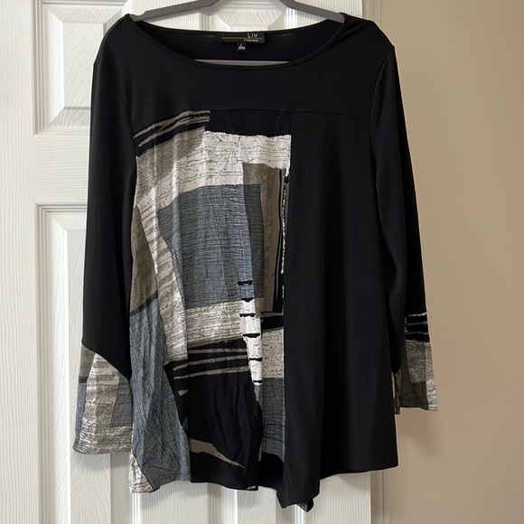 LIV Tops Liv Top Cute Front Back One Of A Kind Doesnt Wrinkle